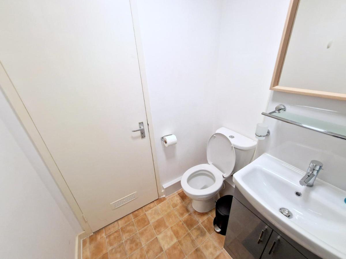 Flat In Battersea, 5 Minutes From Clapham Junction Station Apartment Londra Exterior foto