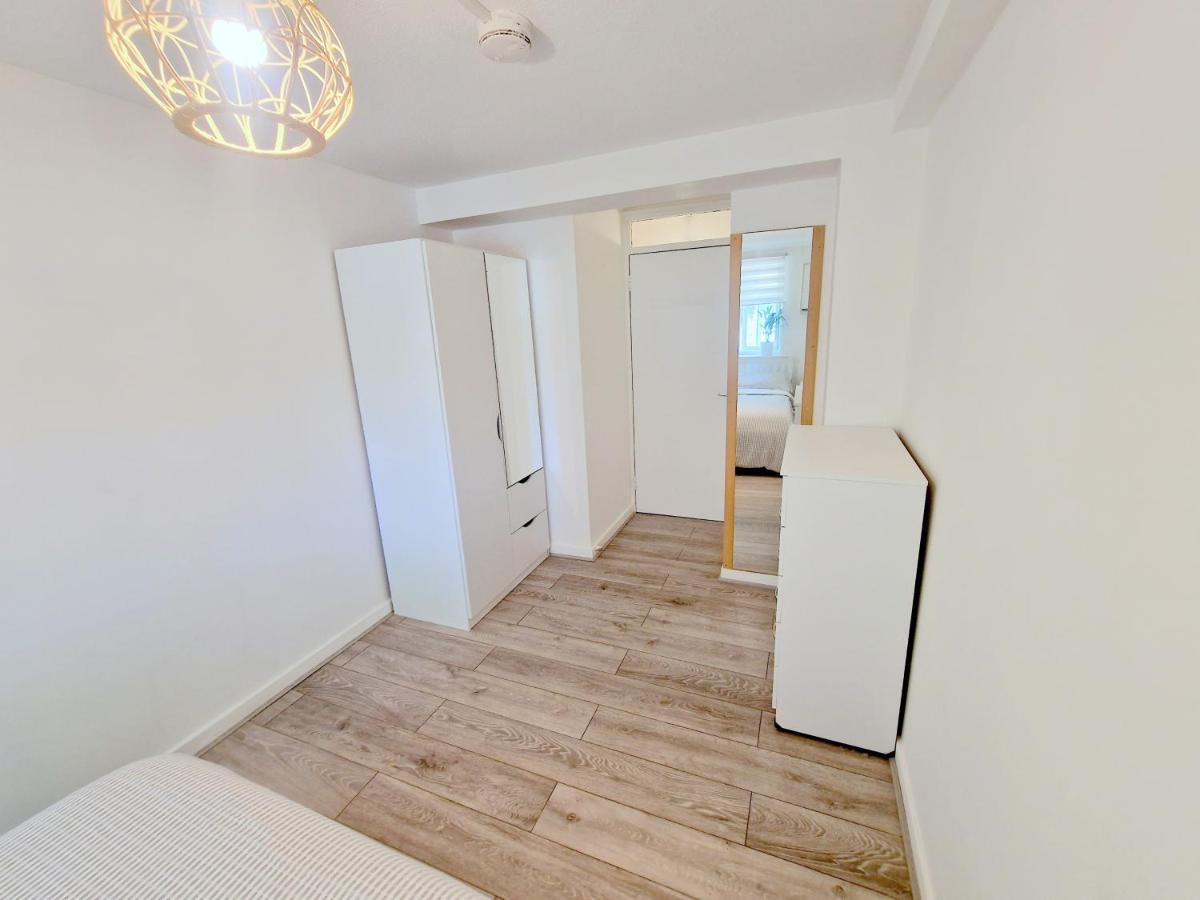 Flat In Battersea, 5 Minutes From Clapham Junction Station Apartment Londra Exterior foto